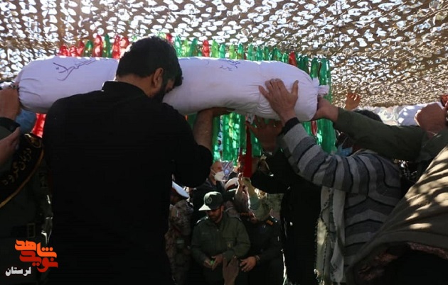 گزارش تصویری/ تشییع و تدفین شهید گمنام در بروجرد