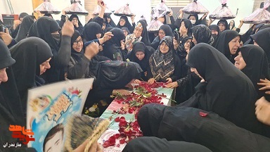گزارش تصویری/ آیین تجلیل از مادران و همسران شهدا در شهرستان محمودآباد برگزار شد