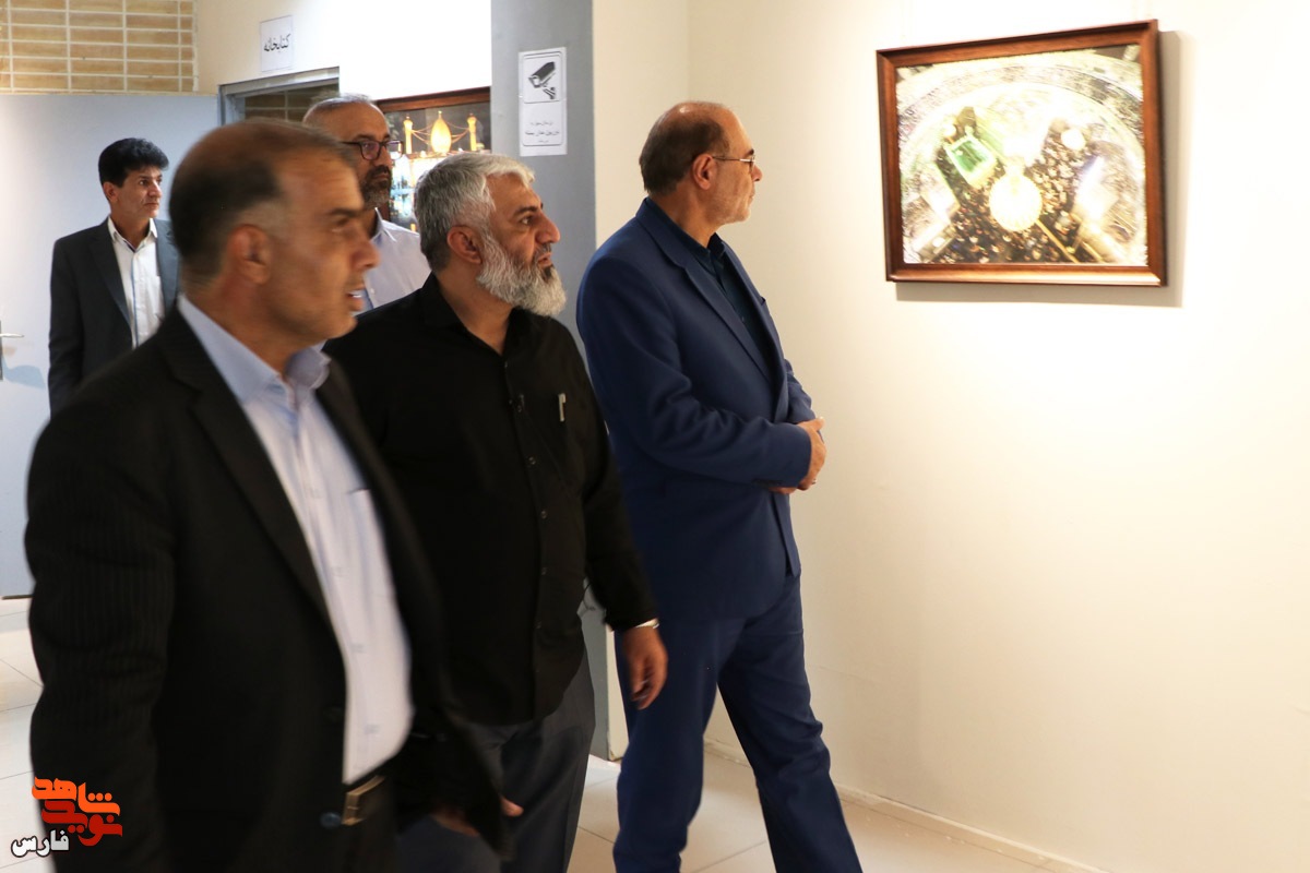 افتتاح نگارخانه دائمی ایثار در استان فارس
