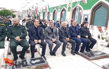 گزارش تصویری/ عطرافشانی و گلباران گلزار شهدا به مناسبت سوم خرداد در شهرستان ساری برگزار شد