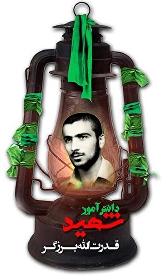 خاطرات/ روحیه‌ بسیار شاد و شوخ طبعی داشت