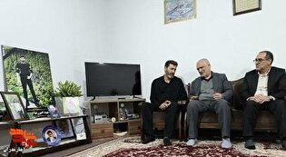 خانواده‌های شهدا گل‌سرسبد جامعه و چشم‌چراغ مردم...