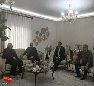 دیدار مدیرکل بنیاد مازندران با خانواده‌های شهدای...