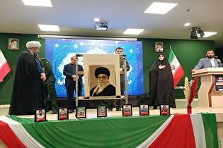 تجلیل از خادمین نمایشگاه «در لباس سربازی» در ساری