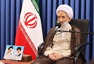 آیت‌الله لائینی: رمضان، زمینه‌ساز افزایش بصیرت...