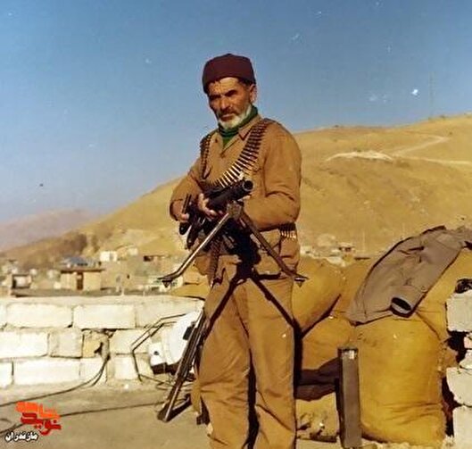 نماز شب و تعهد مذهبی، توقف کار هنگام اذان