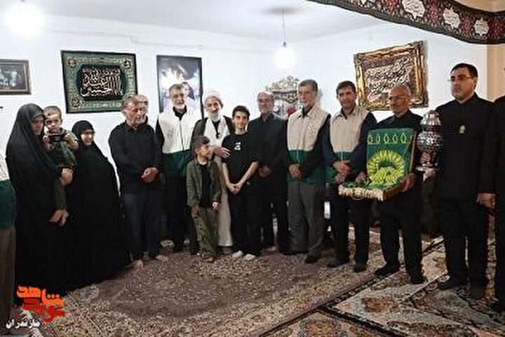 کلیپ/دیدار مدیر کل بنیاد شهید استان مازندران از خانواده شهید والامقام محمد...