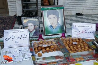 برپایی عطرافشانی معنوی در میعادگاه نماز جمعه؛...